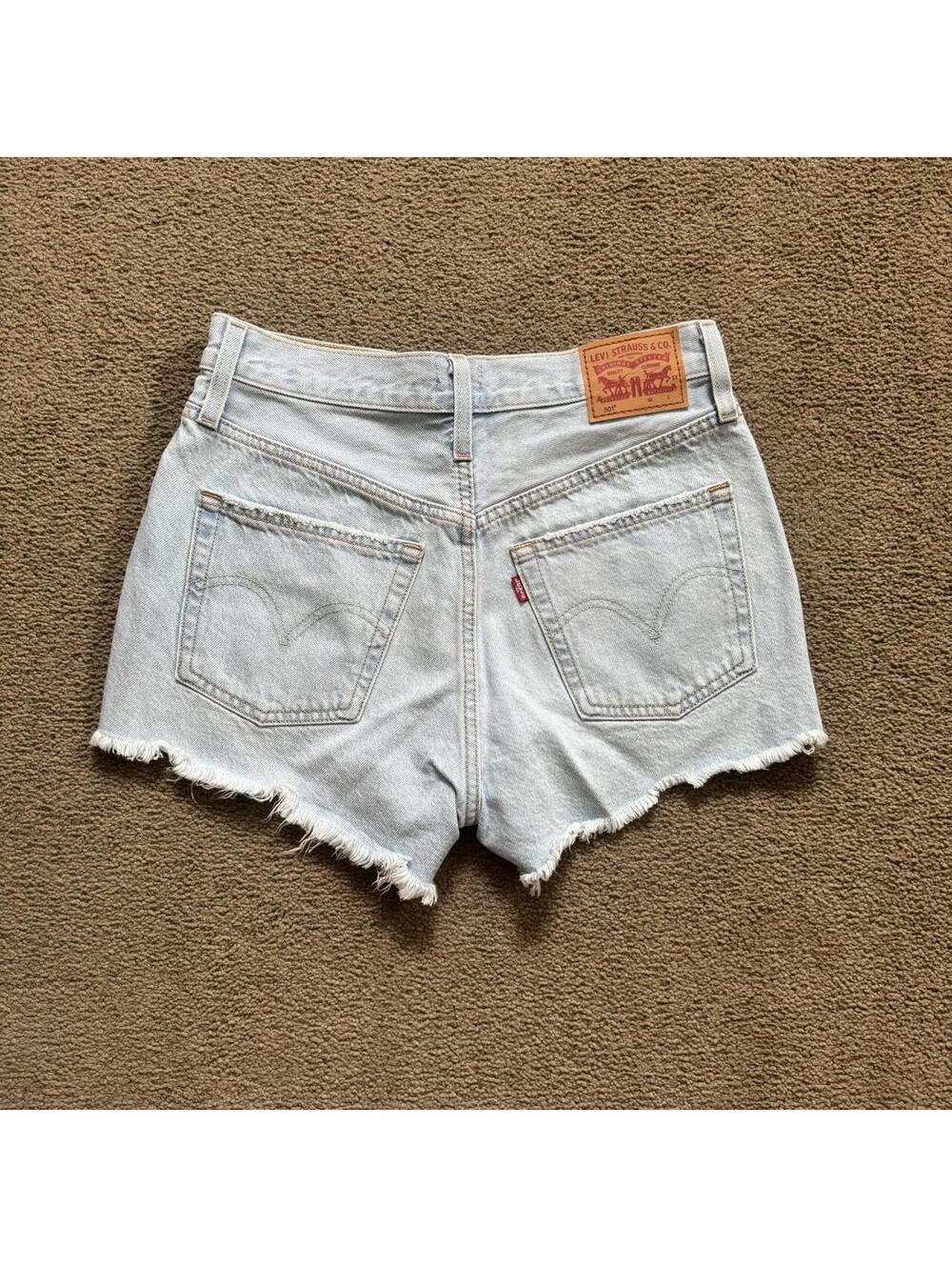 NWOT Levi’s 501 Trashed Jean Shorts
